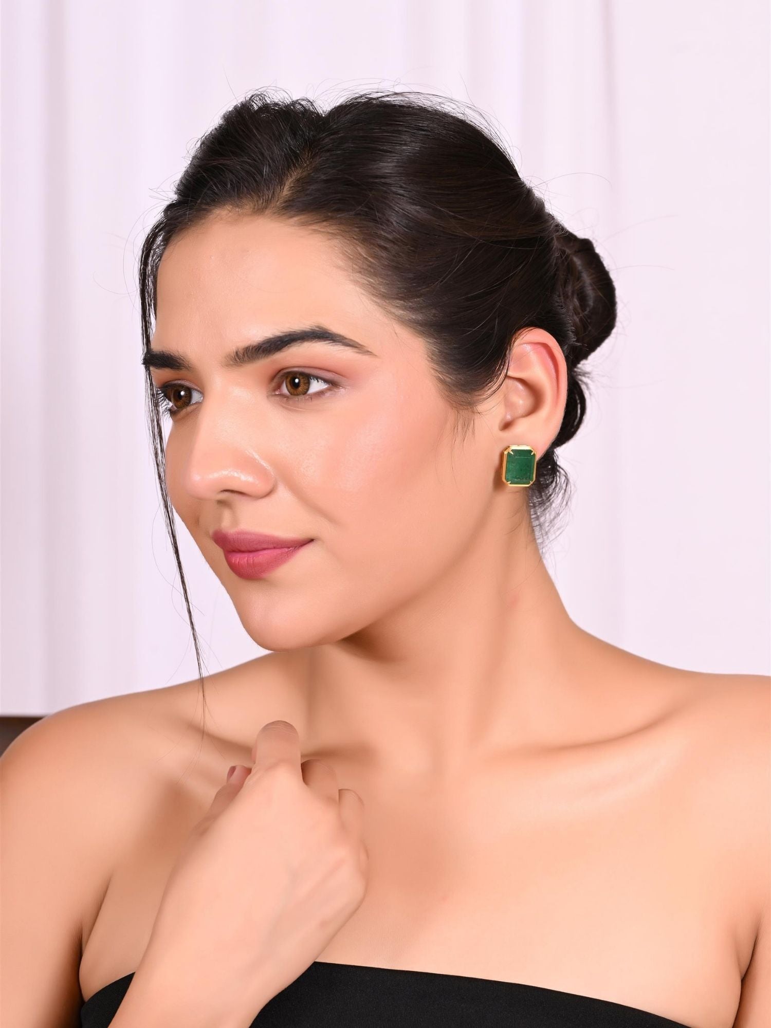 Octaglow Emerald Studs