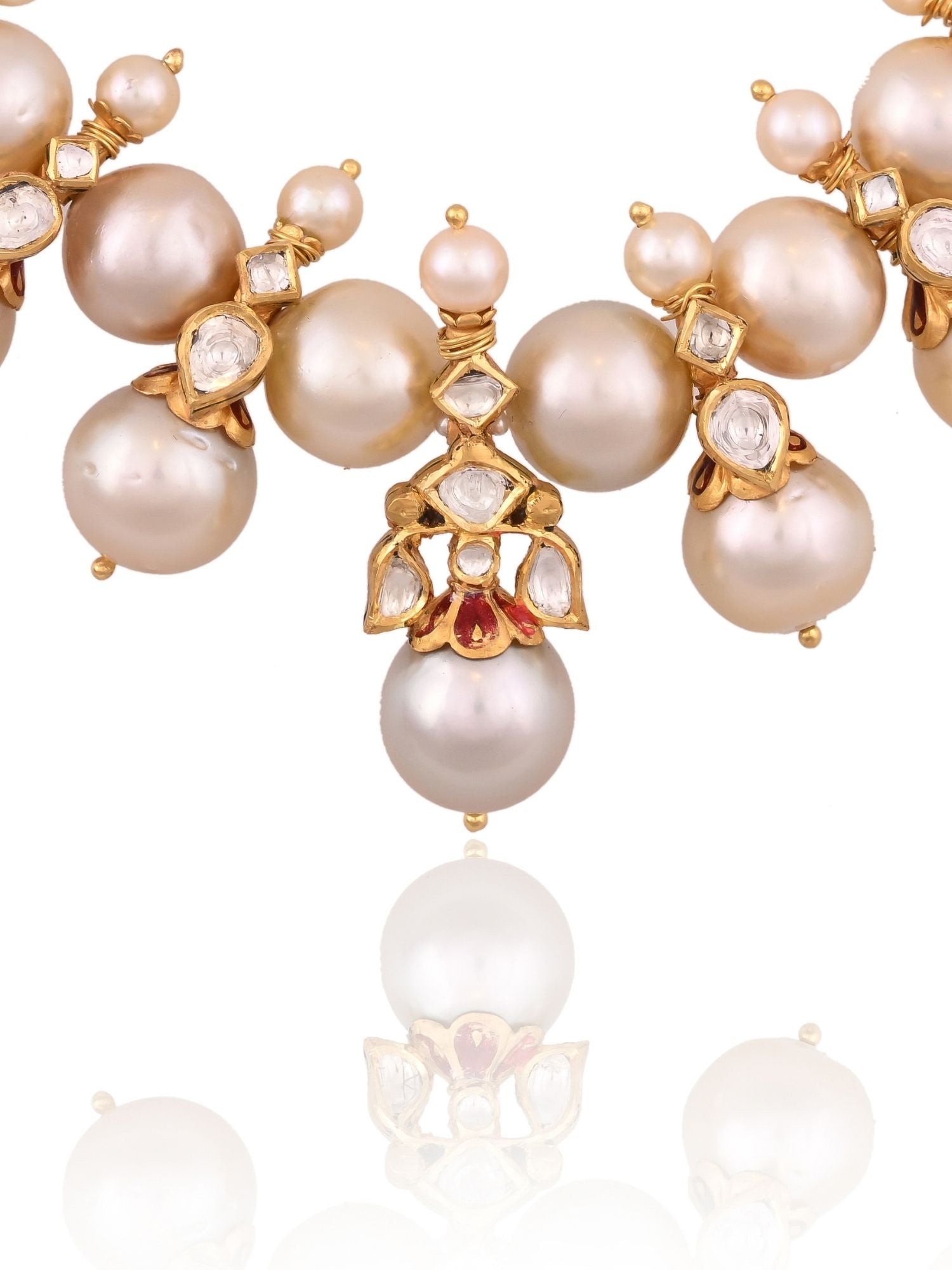 The Evenfall Pearl Necklace Set