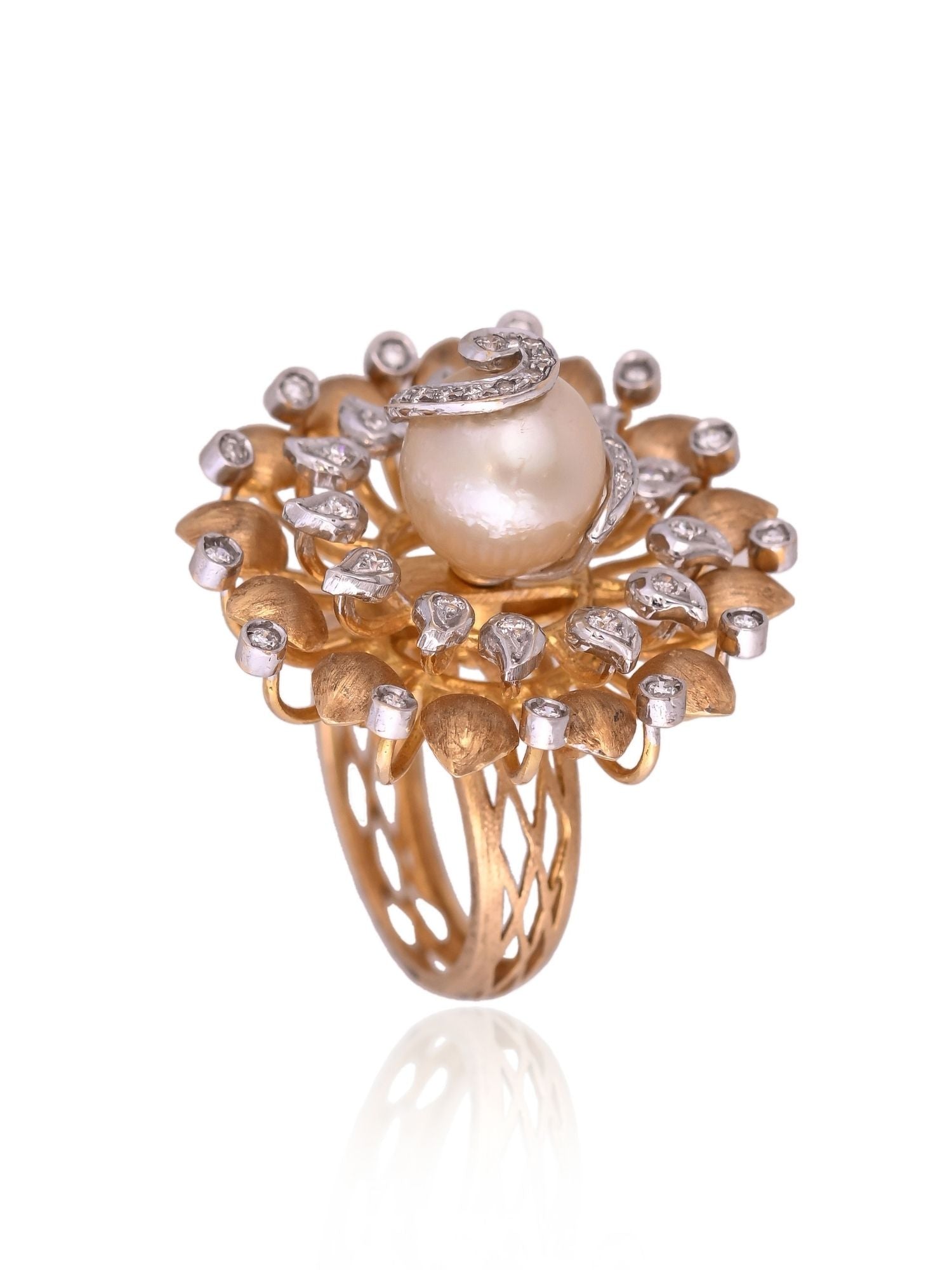 Spiral Pearl Ring