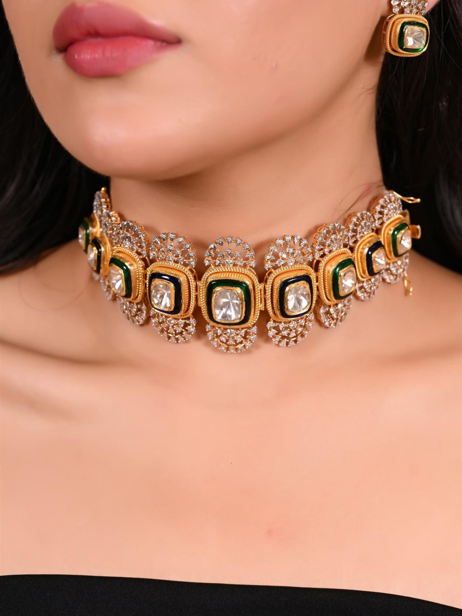Symmetry in Sparkle Polki Choker Necklace